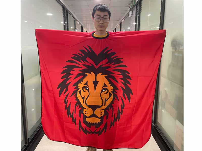 LION BARBERS GOWN HAIR CUTTING HAIRDRESSING HAIRDRESSERS SALON CAPE